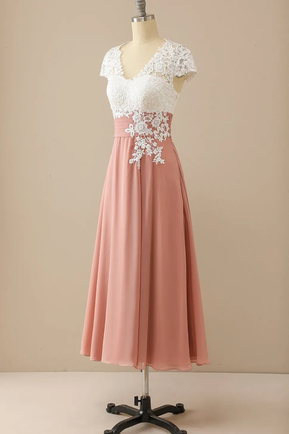 Gola V Apliques Mãe De Vestido De Noiva Mangas Curtas