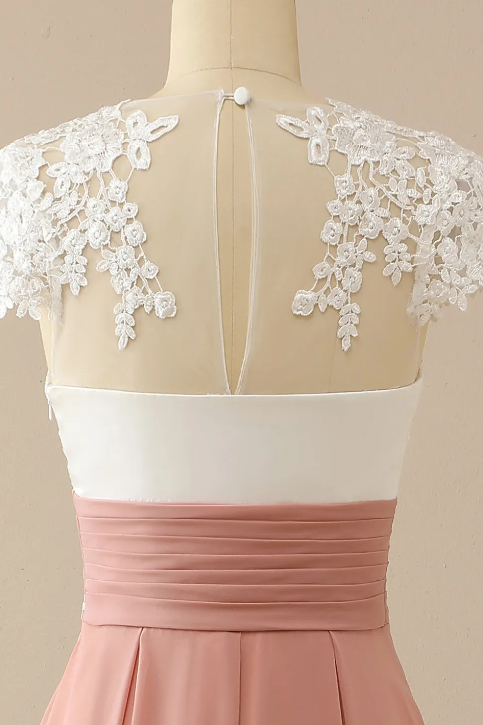 Gola V Apliques Mãe De Vestido De Noiva Mangas Curtas
