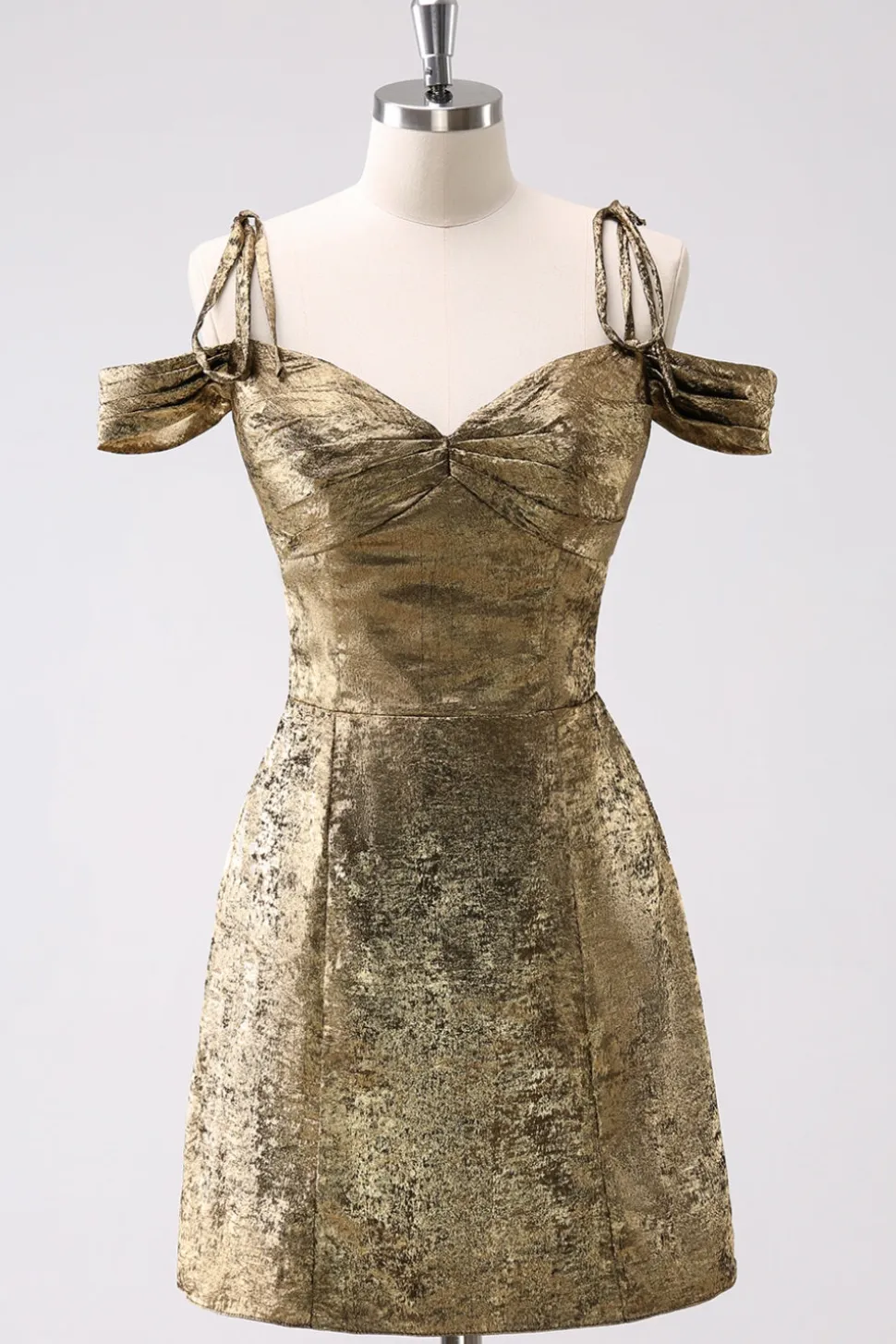 Golden Cold Shoulder A-Line Vestido Curto Homecoming