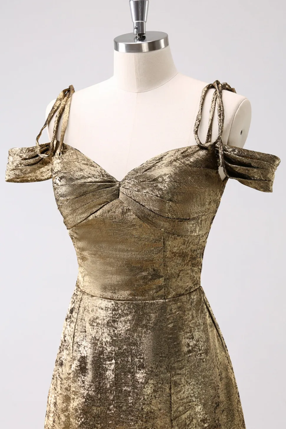 Golden Cold Shoulder A-Line Vestido Curto Homecoming