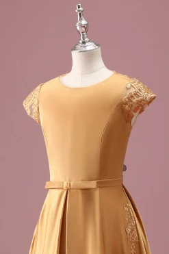 Golden Round Neck Chiffon Uma Linha Mangas Curtas Junior Vestido Madrinha