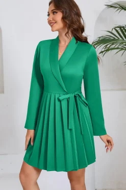 Green A Line plissado vestido curto de cocktail com arco