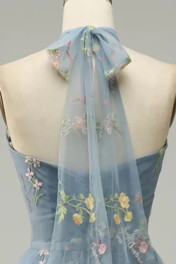 Halter A Line Vestido de Cerimónia Com Bordado
