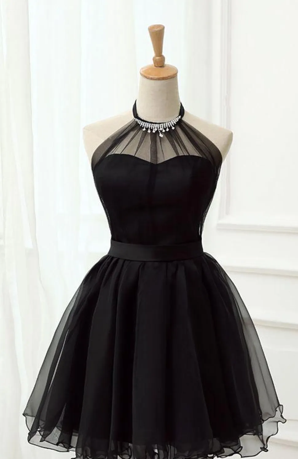 Halter Preto Tulle Short Prom Dress