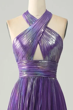 Halter roxo brilhante um vestido de baile de formatura de linha com pregas