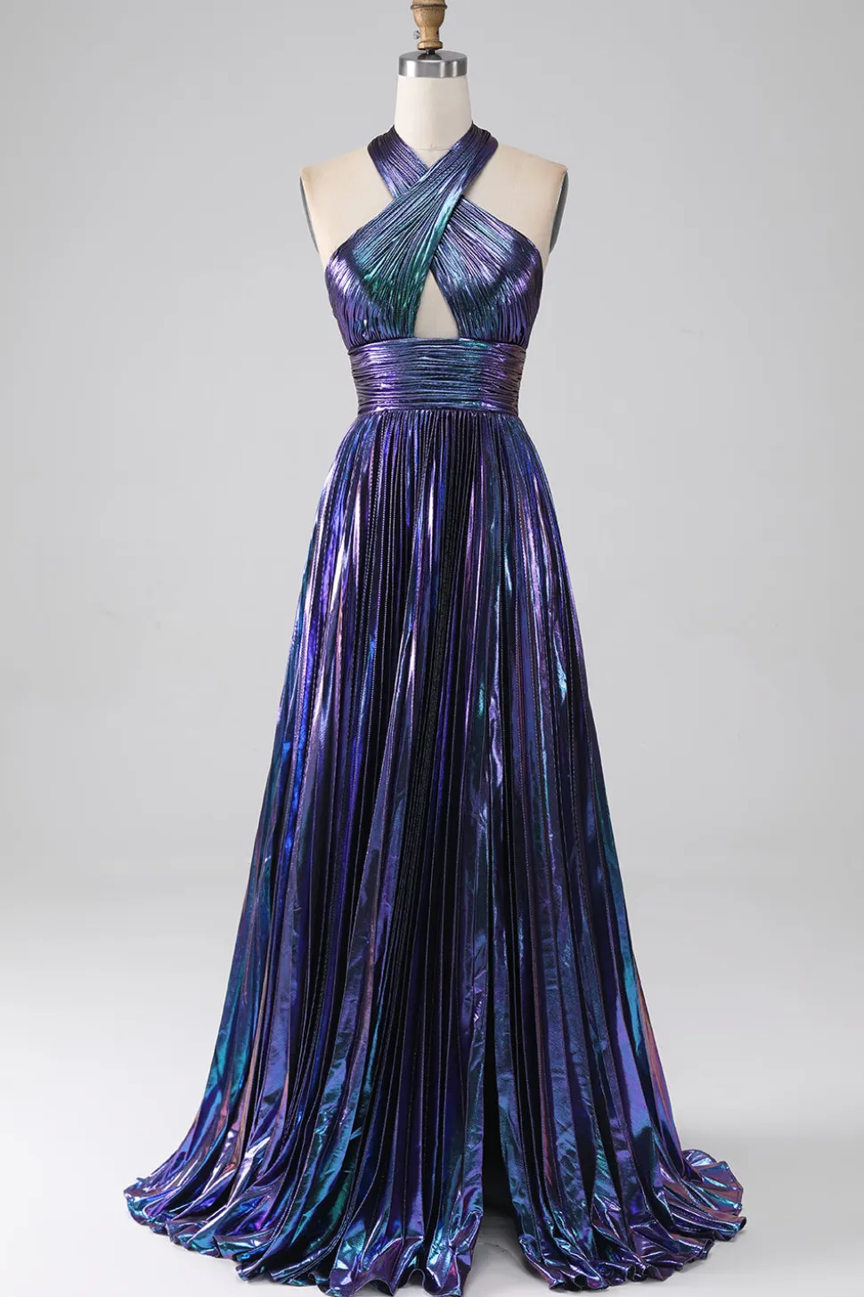 Halter roxo brilhante um vestido de baile de formatura de linha com pregas