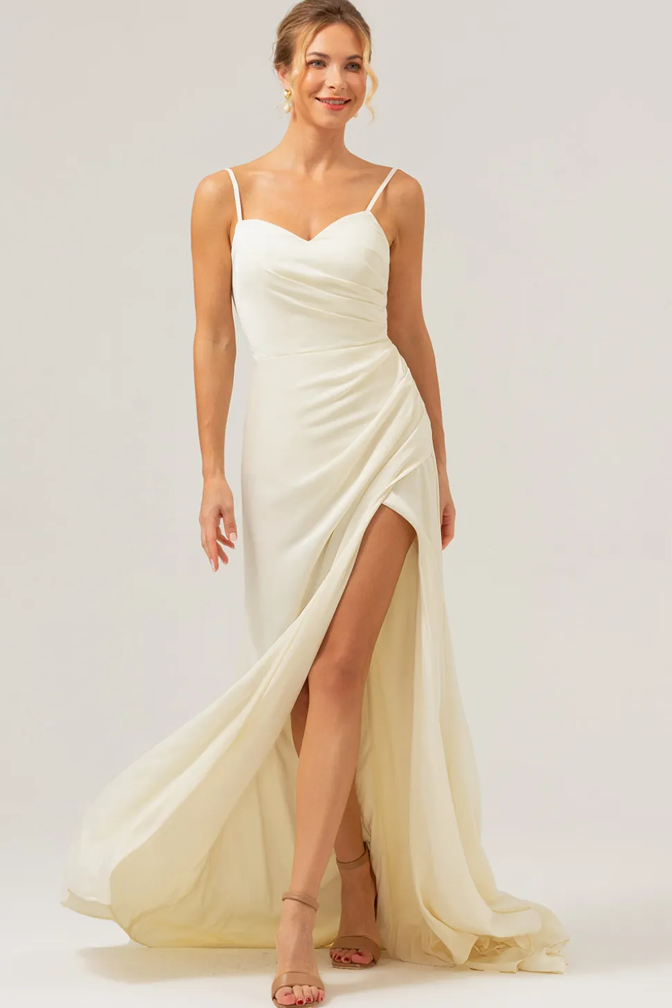 Ivory Bainha Esparguete Alças Ruched Long Satin Vestido de Dama de Honra Com Fenda