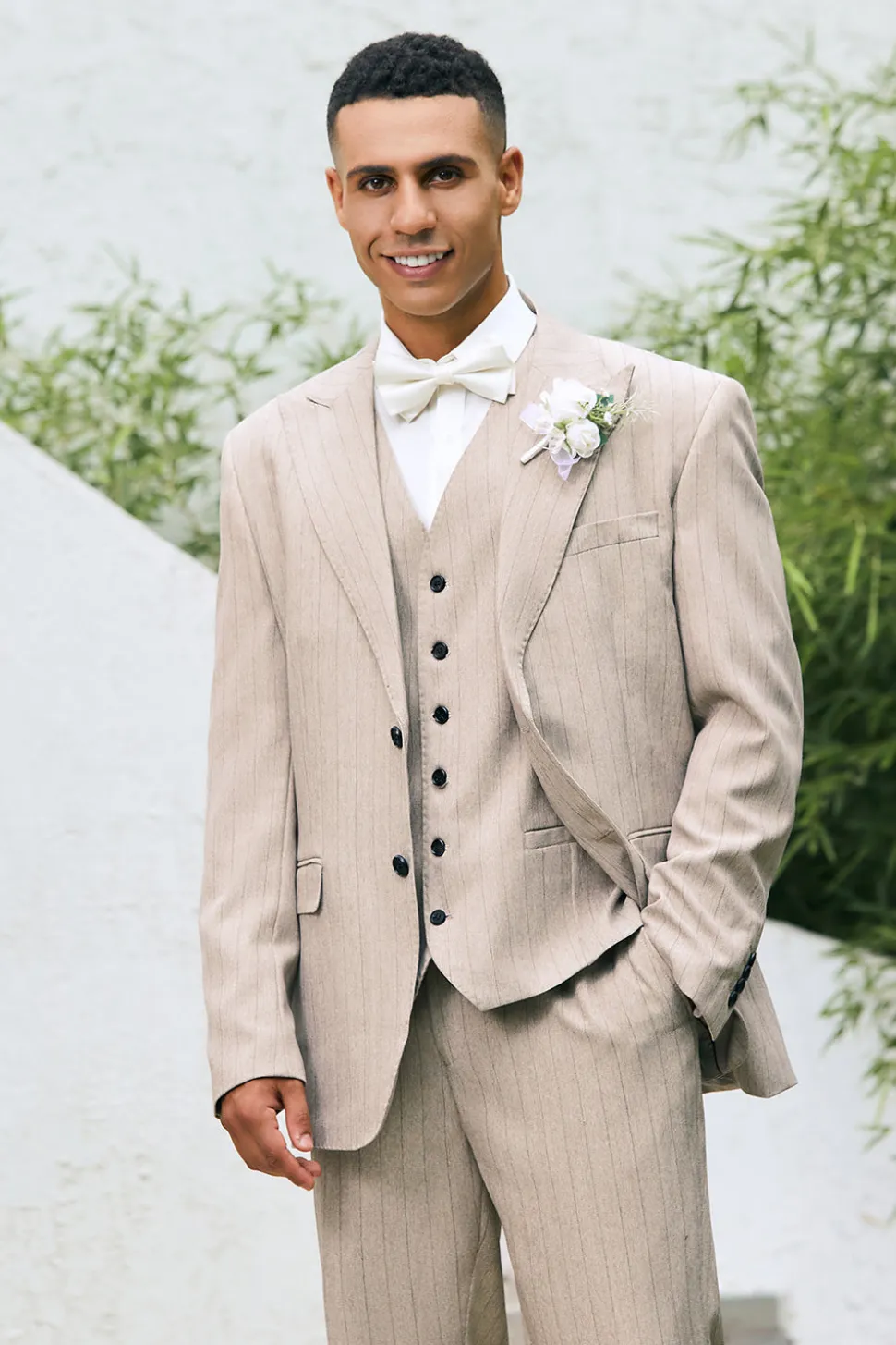 Ivory Peak Lapel Pinstripe Single Breasted 3 peças ternos de casamento masculino
