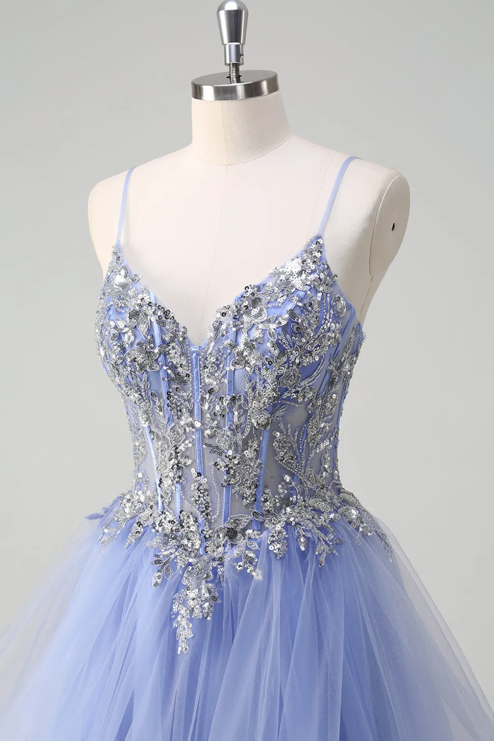 Lantejoulas brilhantes Azul claro Uma linha de alças espaguete longo vestido de baile com babados espirais