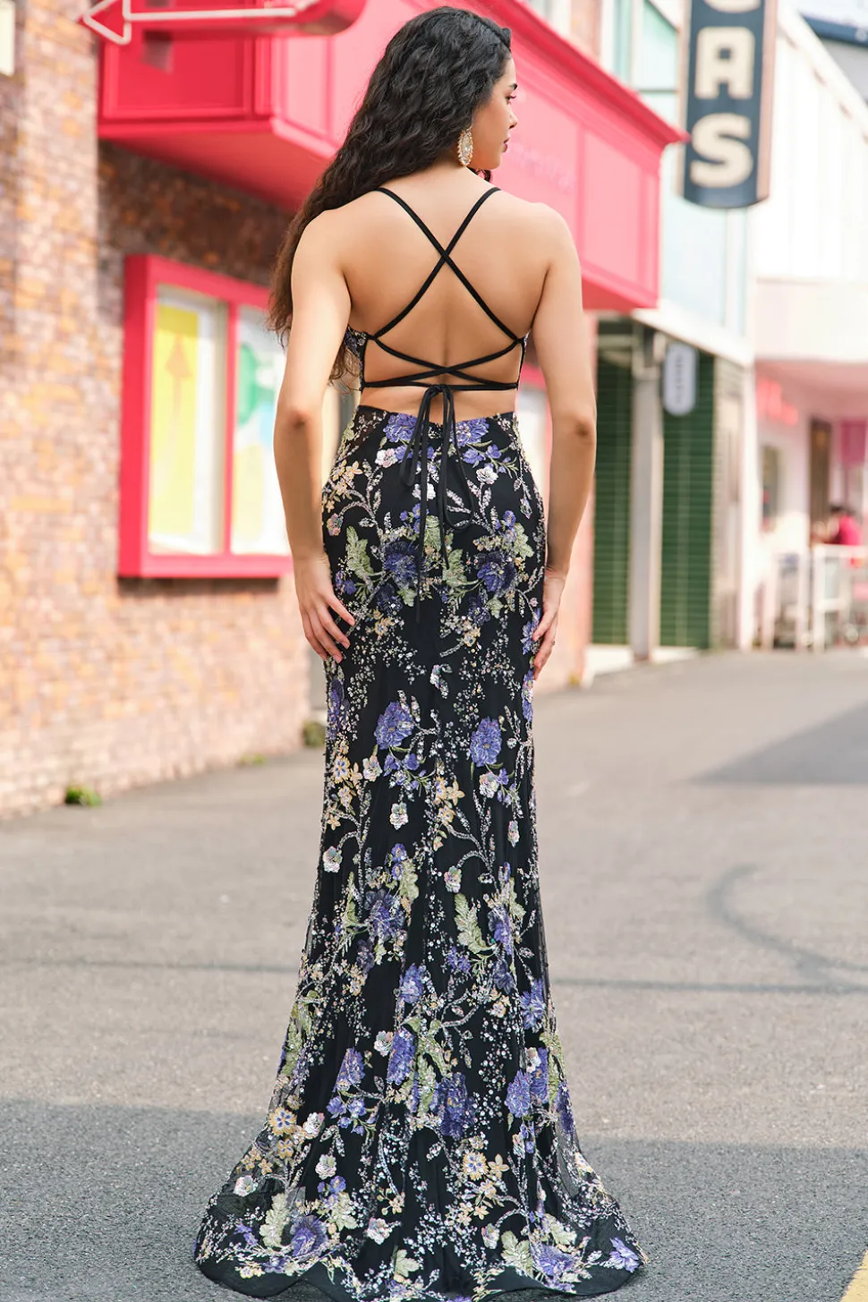 Lantejoulas brilhantes Sereia Esparguete Correias Preto Vestido de Baile com Apliques