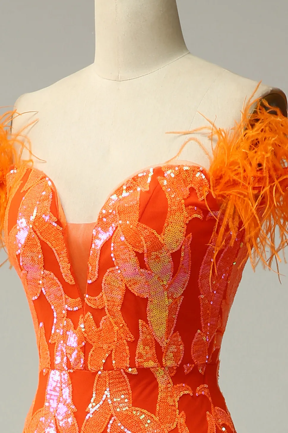 Lantejoulas Laranja Fora do Ombro Sereia Vestido de Festa Com Penas