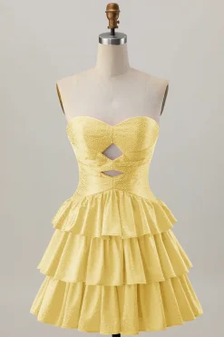 Laranja Strapless Tiered Uma linha cortada Homecoming Dress com frisos