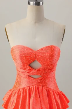 Laranja Strapless Tiered Uma linha cortada Homecoming Dress com frisos