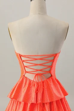 Laranja Strapless Tiered Uma linha cortada Homecoming Dress com frisos