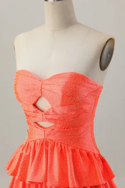 Laranja Strapless Tiered Uma linha cortada Homecoming Dress com frisos