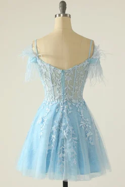 Lavanda fora ombro vestido de Cocktail com penas