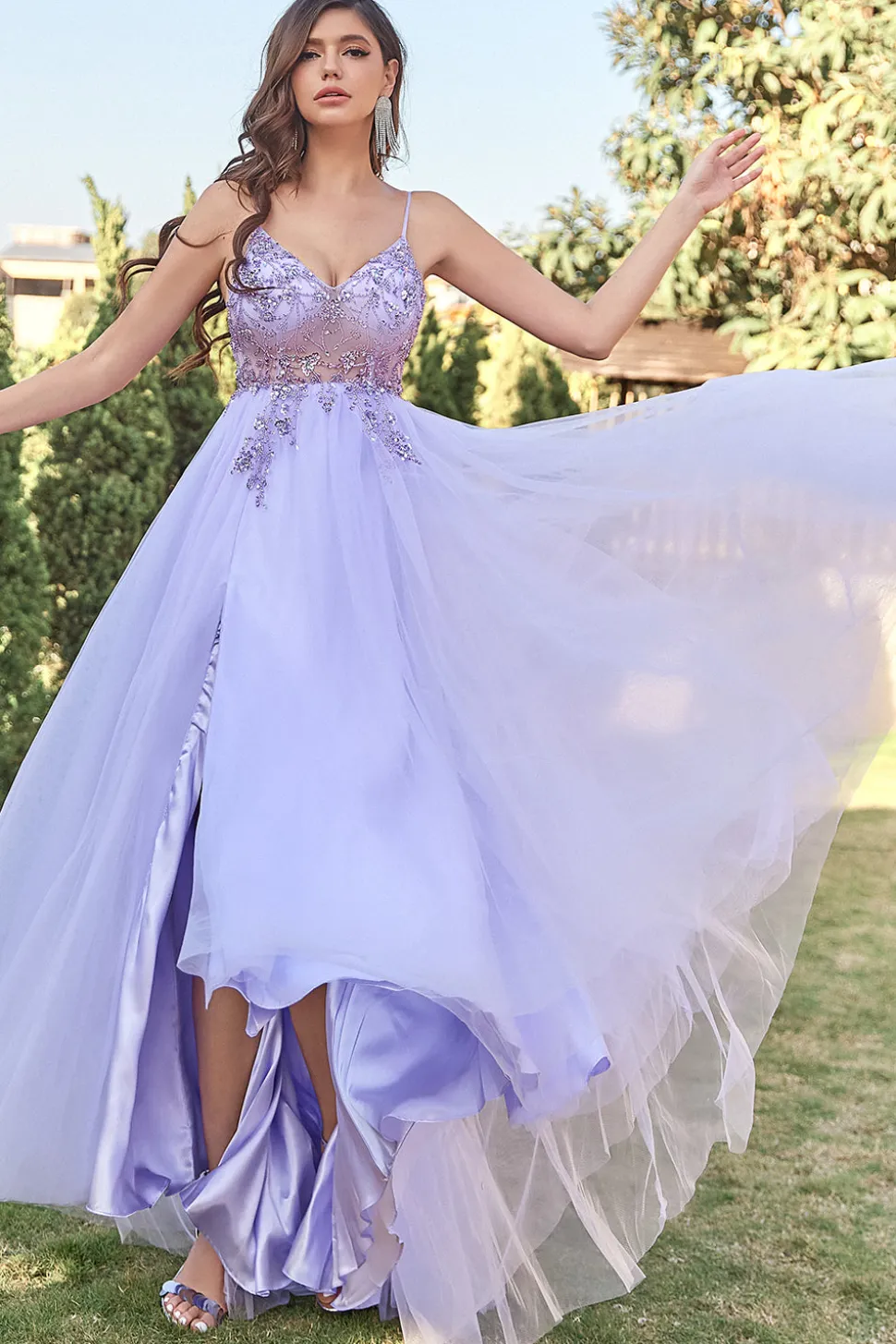 Lavanda Tulle Vestido de baile de linha com missangas