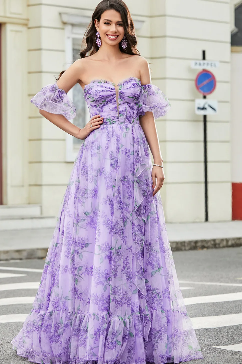 Laveender estampado uma linha vestido de baile com mangas removíveis