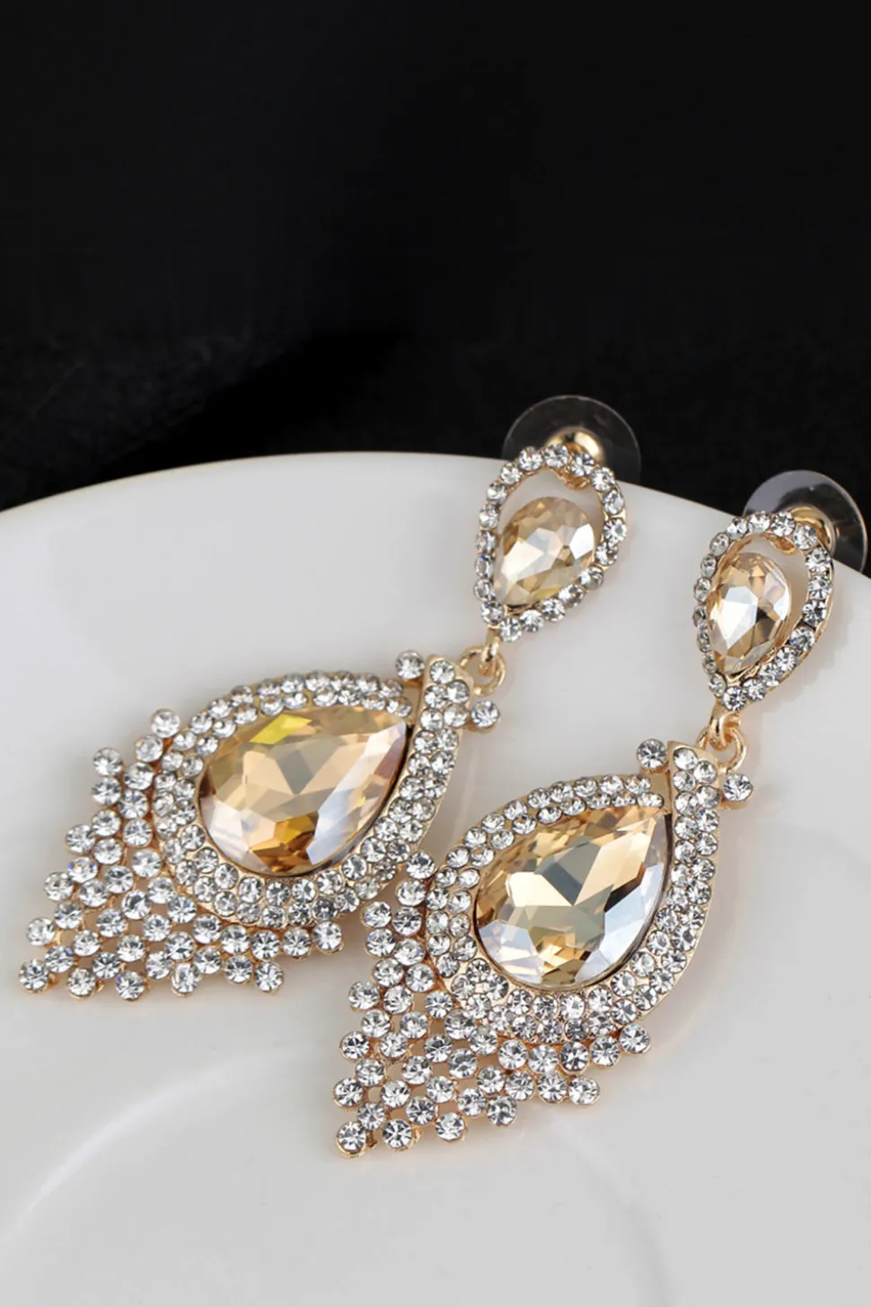 Liga da Noiva Rhinestone Tear Drop Shaped Champagne Brincos (1par)