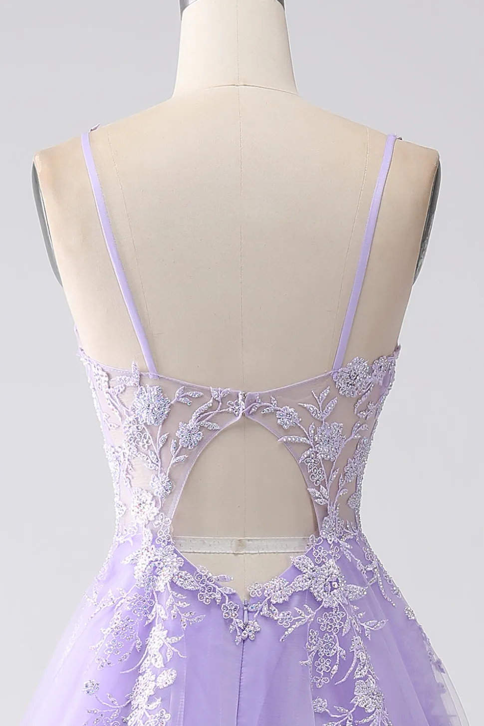 Lilás A-Line Esparguete Correias Tule Long Prom Dress com Apliques