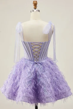 Lilás A-Line Esparguete Correias Corset frisado Vestido Curto Homecoming com Penas