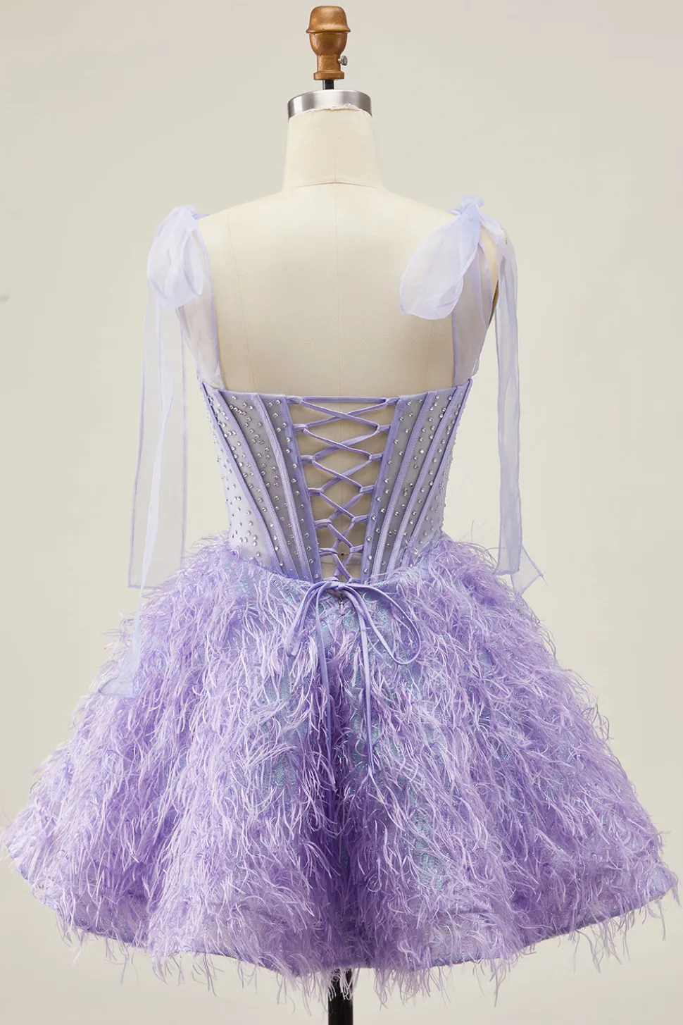 Lilás A-Line Esparguete Correias Corset frisado Vestido Curto Homecoming com Penas