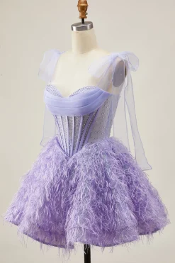 Lilás A-Line Esparguete Correias Corset frisado Vestido Curto Homecoming com Penas