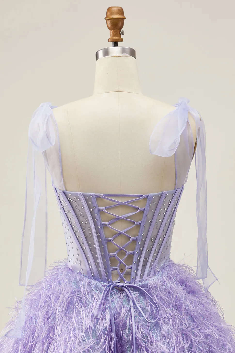 Lilás A-Line Esparguete Correias Corset frisado Vestido Curto Homecoming com Penas