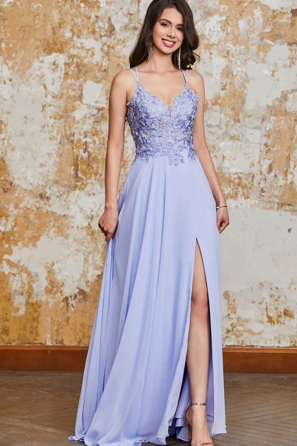 Lindo A Line Spaghetti Straps Lavanda Long Prom Dress com Criss Cross Back
