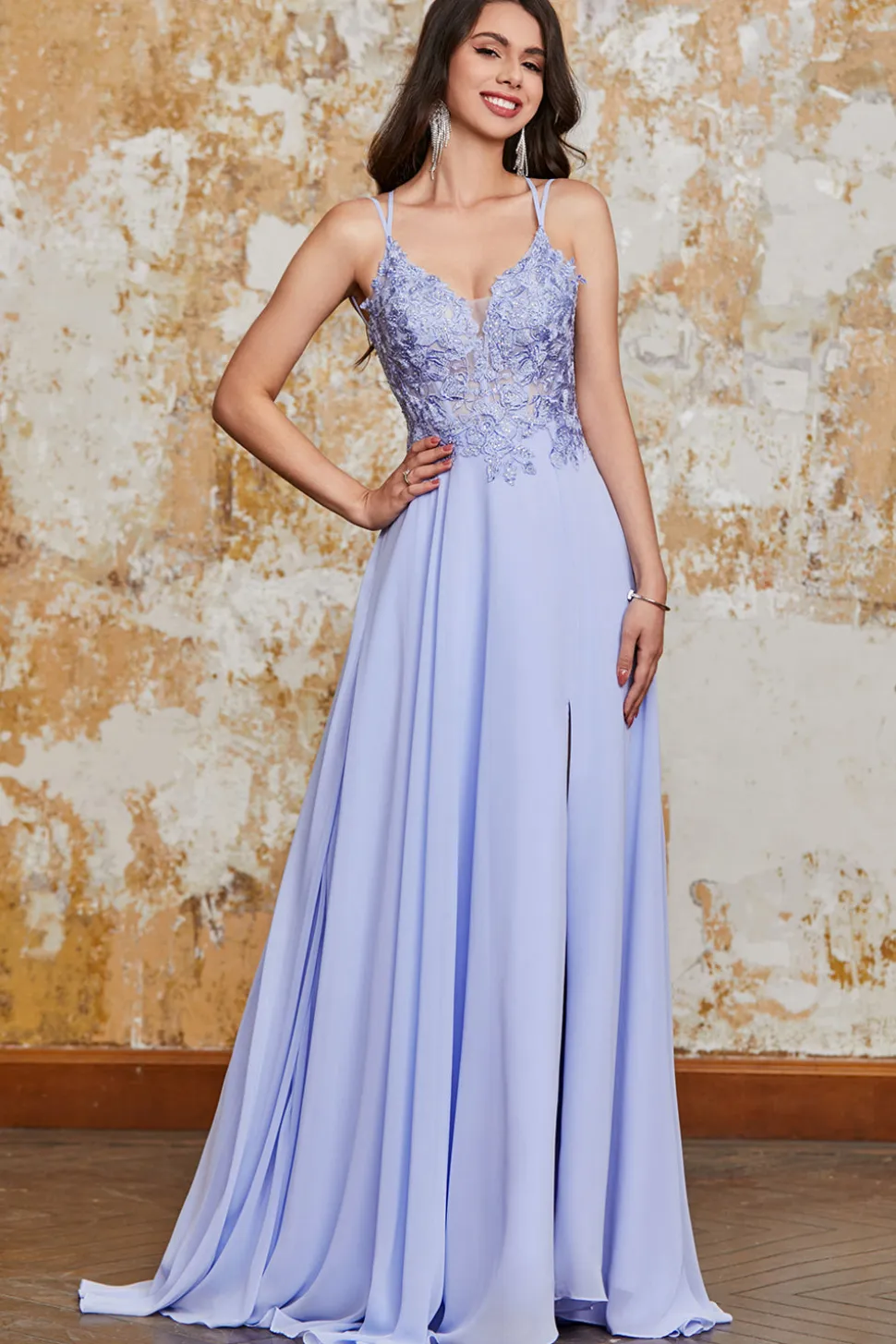 Lindo A Line Spaghetti Straps Lavanda Long Prom Dress com Criss Cross Back