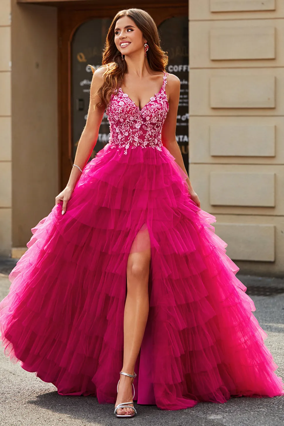 Lindo A Line Spaghetti Straps Fuchsia Long Prom Dress com Appliques Ruffles