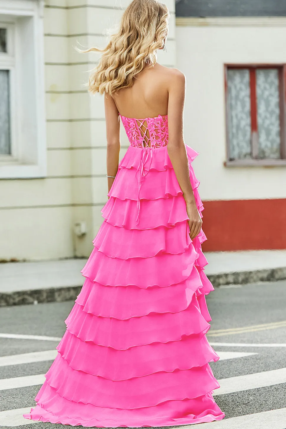 Lindo A Line Sweetheart Yellow Corset Prom Dress com Appliques Ruffles