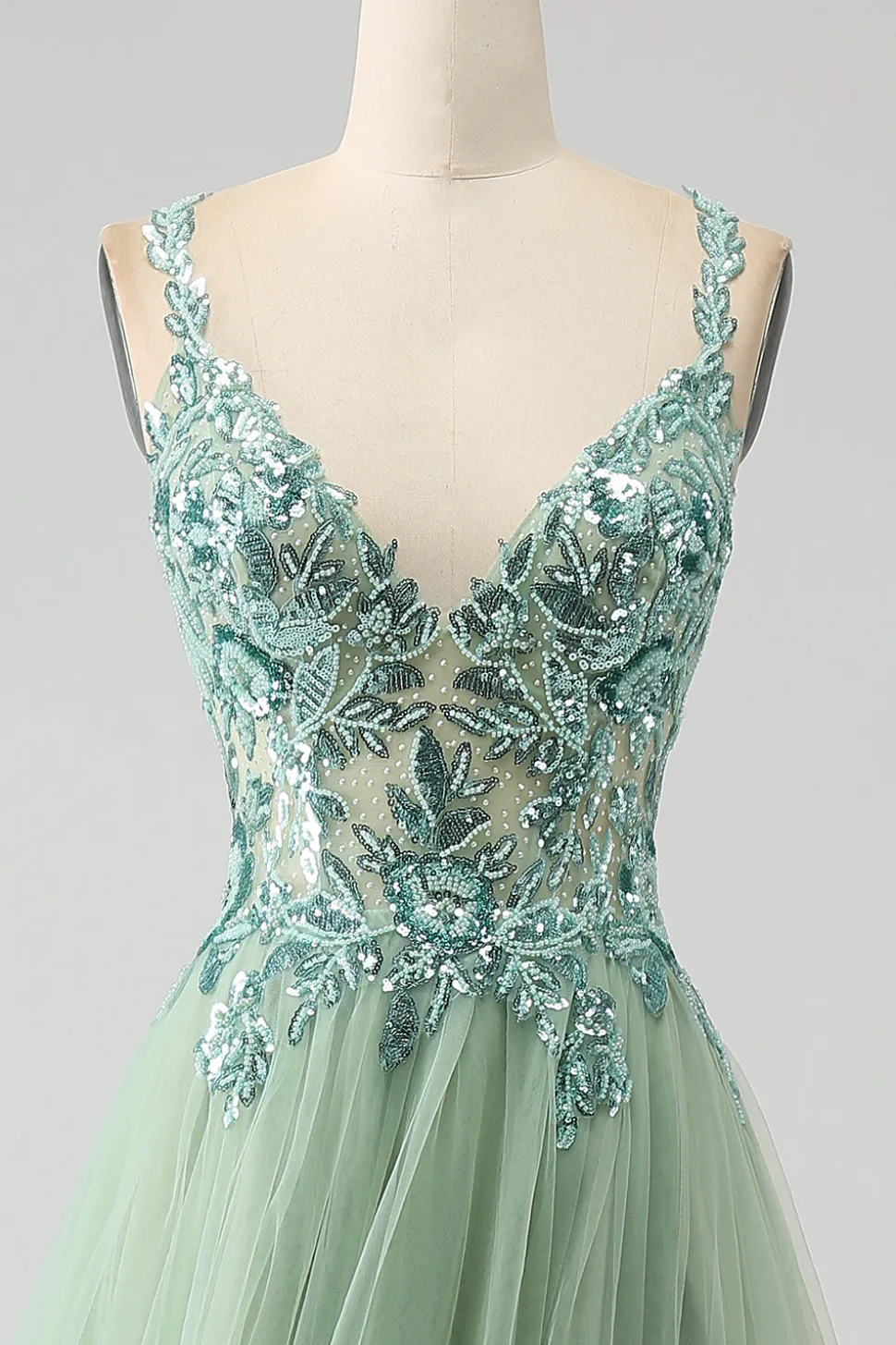 Lindo A Line V Neck Light Green Long Prom Dress com Appliques