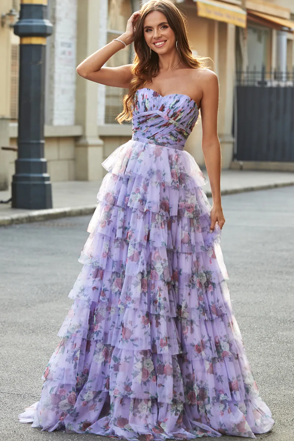 Lindo uma linha fora do ombro lavanda estampado vestido longo baile de formatura com babados