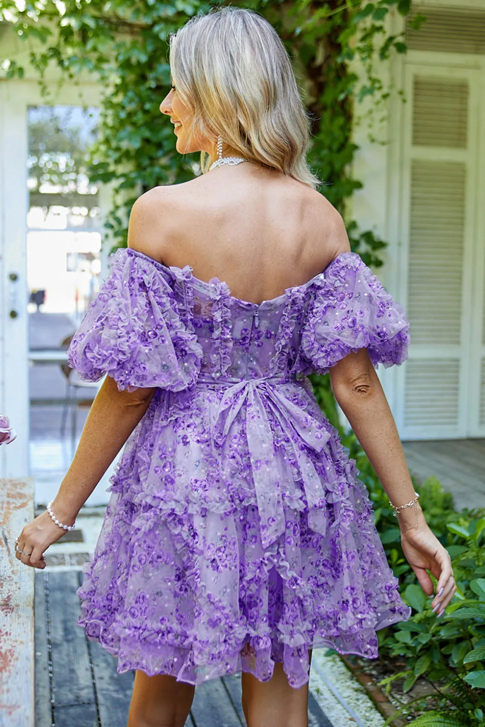 Lindo uma linha fora do ombro Fuchsia Tulle vestido curto Homecoming com mangas curtas