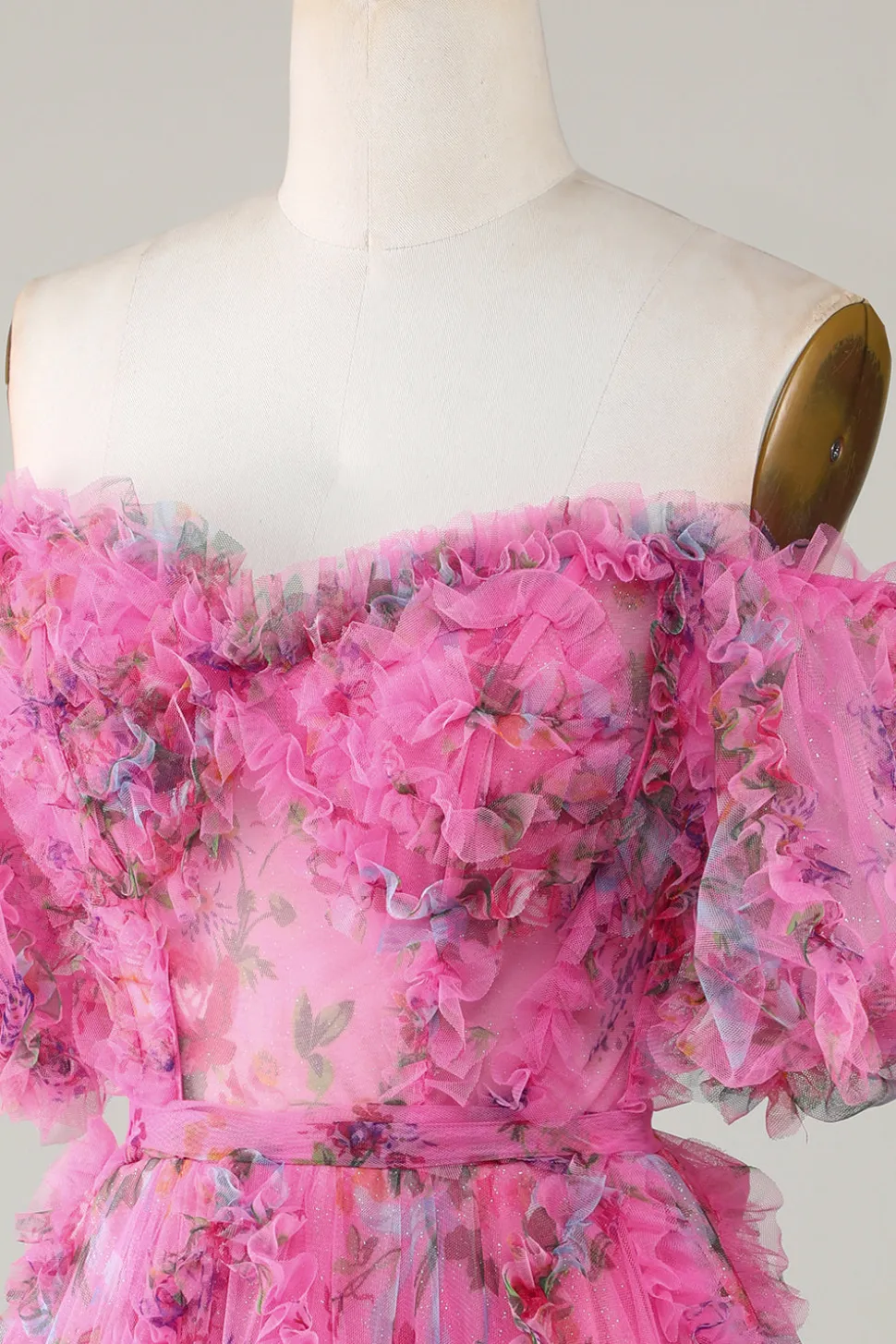 Lindo uma linha fora do ombro Fuchsia Tulle vestido curto Homecoming com mangas curtas