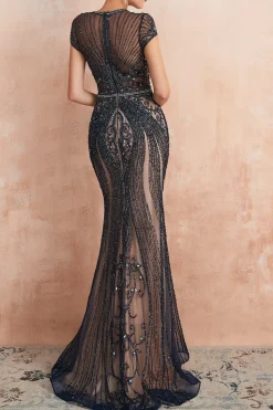 Lindo Vestido de Baile de Baile de Joia de Sereia Pescoço Borgonha com Missangas