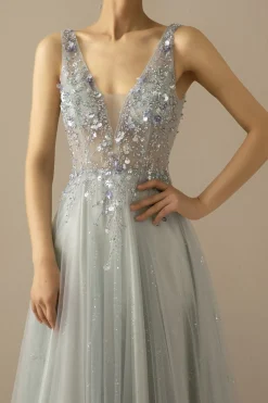 Longa Uma Linha De Tule Cinzento Vestido Azul
