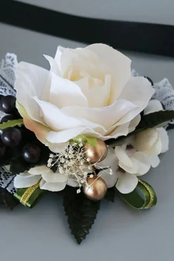 Luxo Preto Branco Homecoming Corsage Pulso e Conjunto Boutonniere Masculino