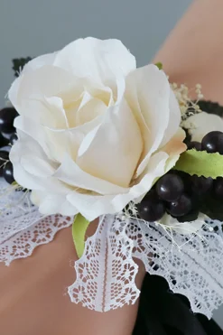Luxo Preto Branco Homecoming Corsage Pulso e Conjunto Boutonniere Masculino