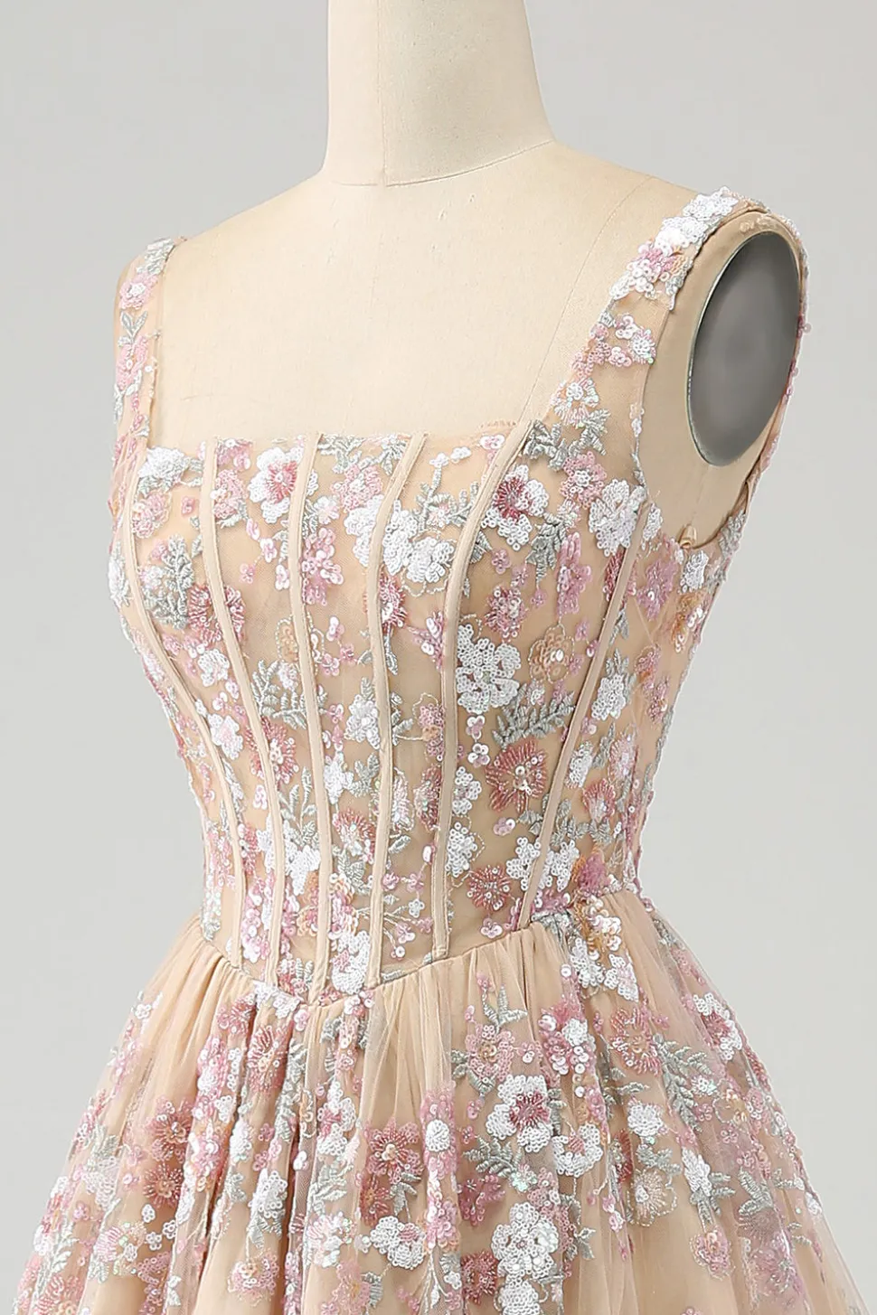Luxuoso A Line Square Neck Champagne Corset Prom Dress com Appliques