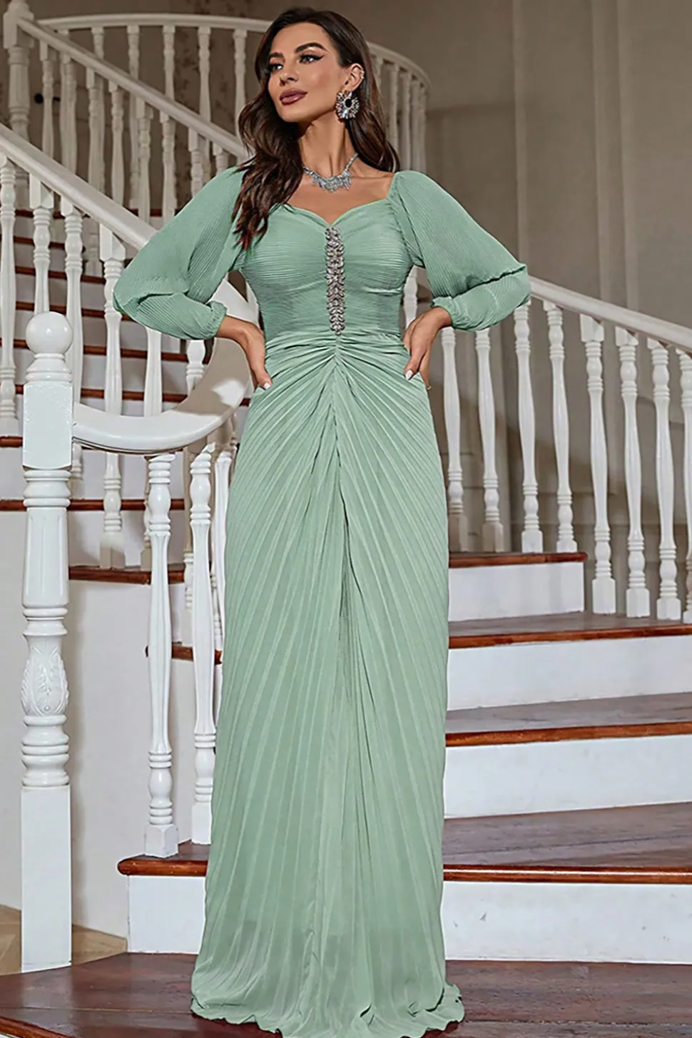 Mangas compridas plissado mãe do vestido de noiva com missangas