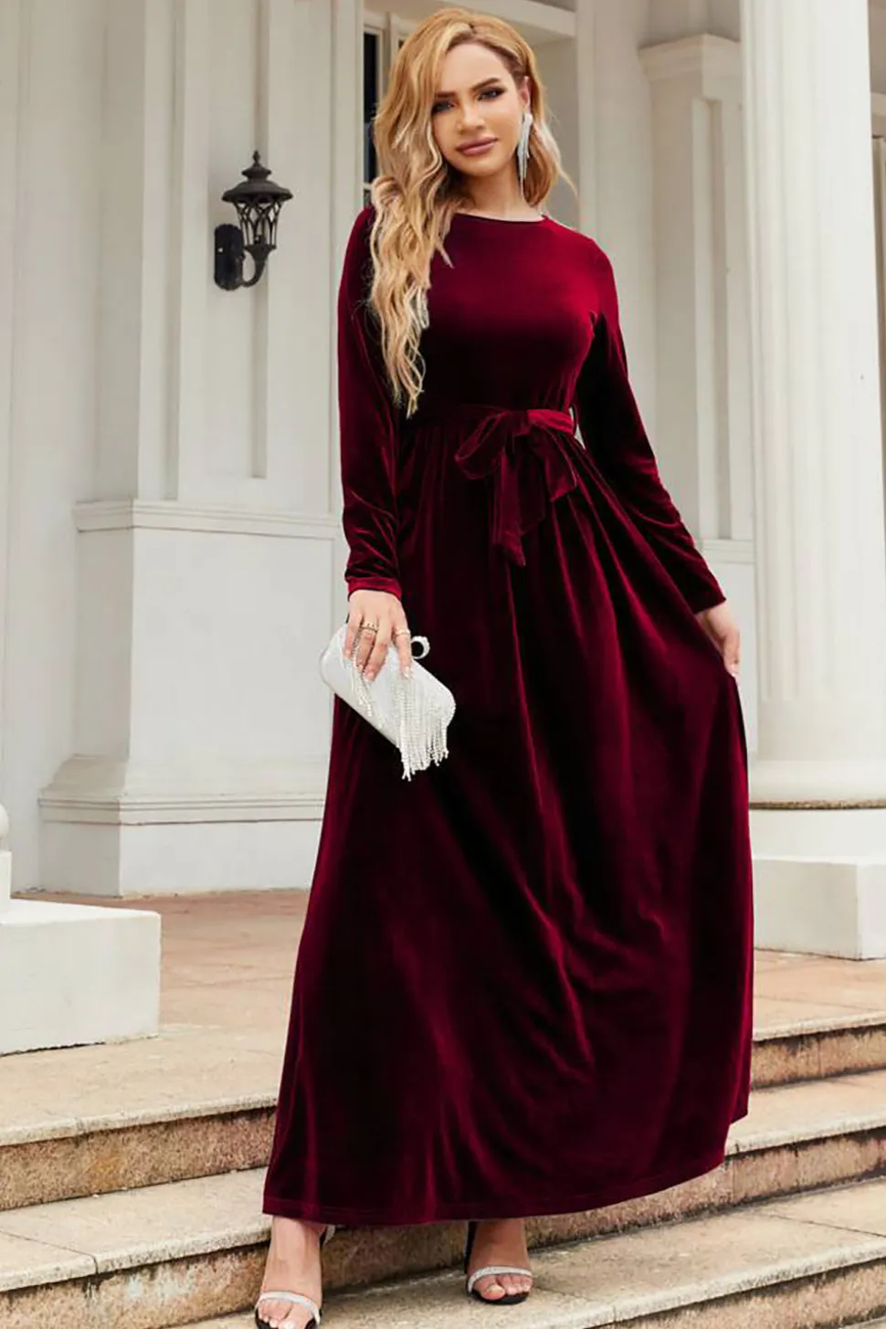 Mangas compridas Uma linha Velvet Holiday Party Dress