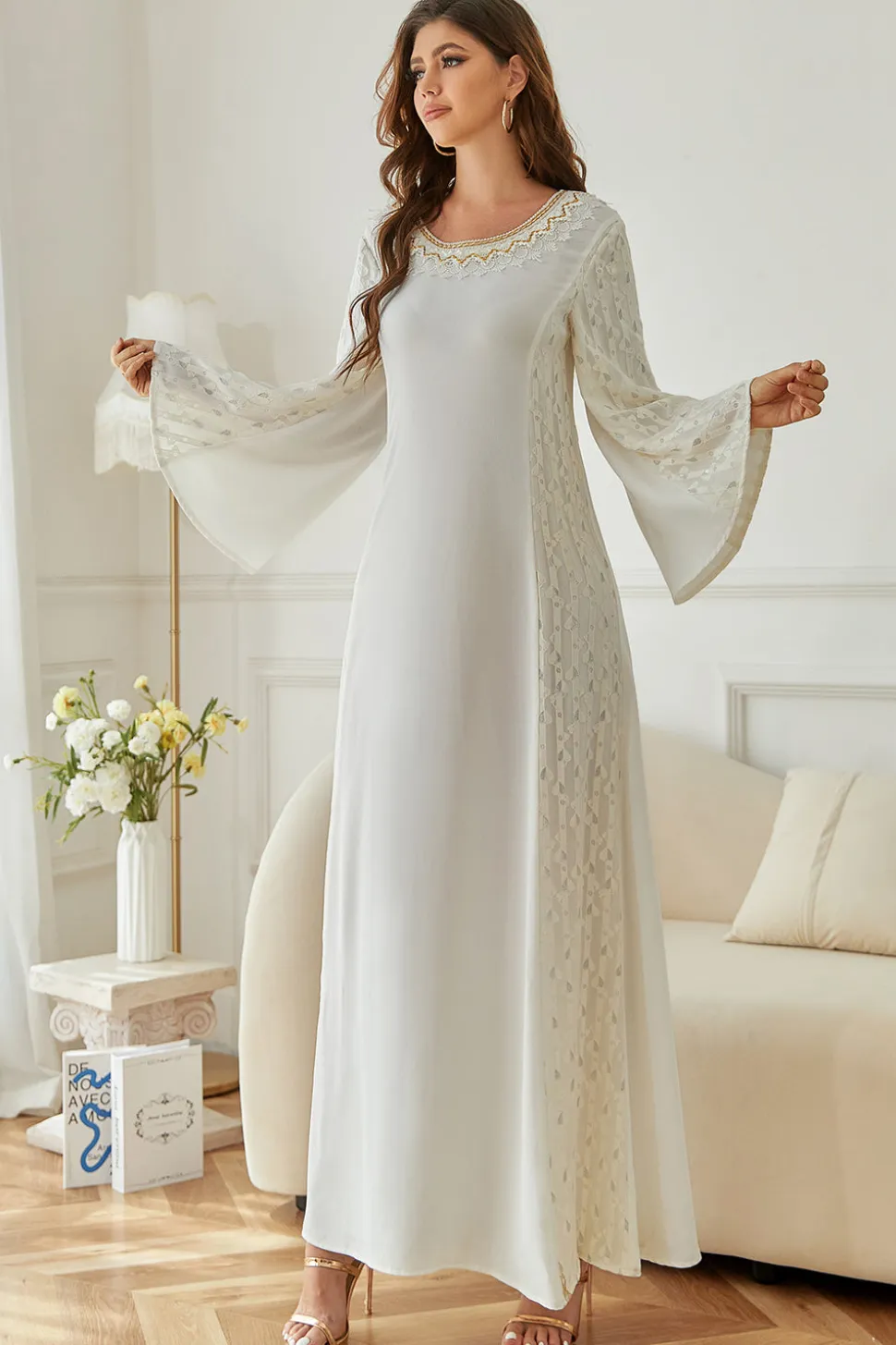 Mangas de flare branco mãe do vestido de noiva com renda