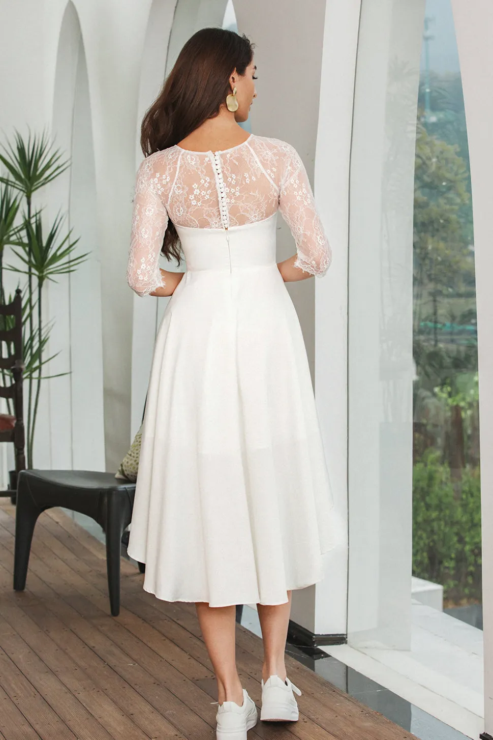 Mangas de renda branca simples alto baixo vestido de graduação