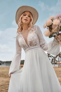 Mangas Longas Marfim Uma Linha Vestido de Noiva com Renda