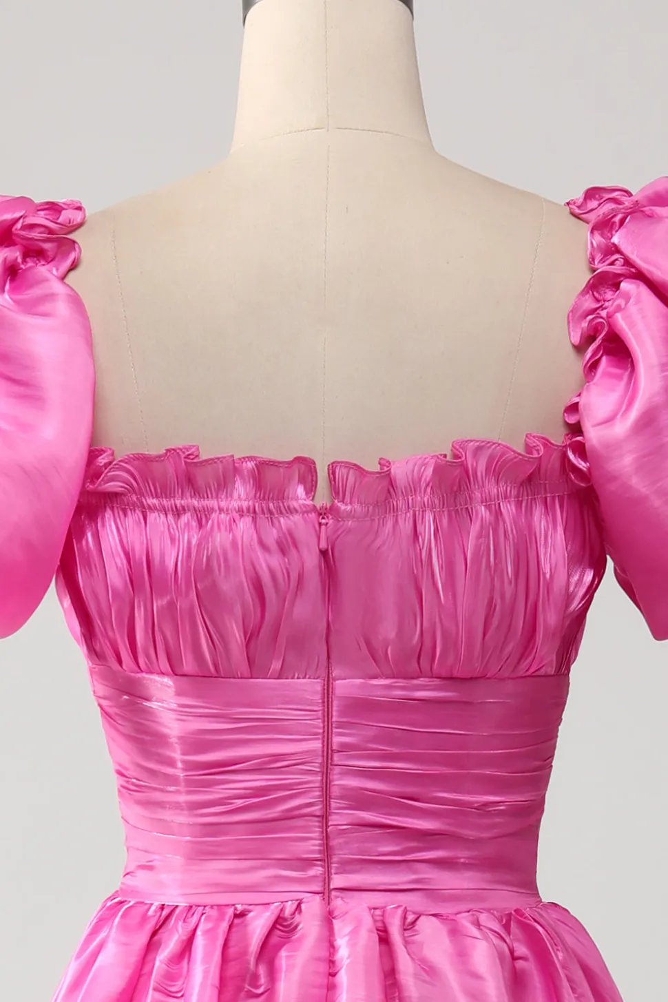 Mangas Puff Hot Pink Prom Dress com Folhos