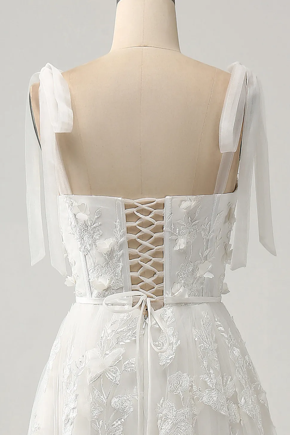 Marfim A-Line Espaghetti Correias Vestido de Noiva com Apliques