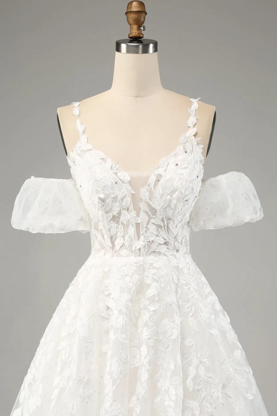 Marfim A-Line Tule Esparguete Correias Vestido de Noiva com Apliques