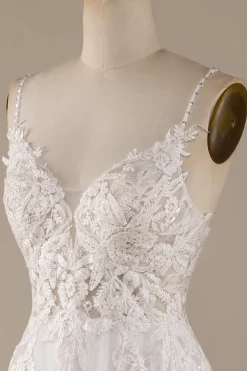 Marfim A-Line Tulle Criss-Cross Correias Volta Vestido de Noiva